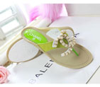 2016 chanle Flip-flops shoes with Pearl CHW1071