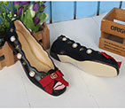 2017 gucci women Flat shoes in Calfskin leather with pearl