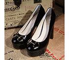 2017 gucci women shoes in Patent leather
