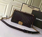 2018 Le Boy Chanel Flap Shoulder Bag A67086