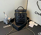 2019 Chanel VANITY CASE AS0323