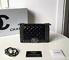 2019 Le Boy Chanel Flap Shoulder Bag A67085