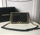 2019 Le Boy Chanel Flap Shoulder Bag A67086