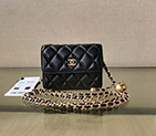 2020 Chanel clutch with chain AP1628