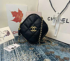 2020 Chanel small diamond bag AS2201
