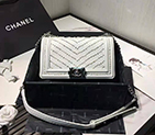2020 Le Boy Chanel Flap Shoulder Bag A67086