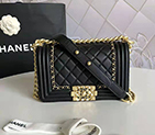 2020 boy chanel handbag A67085