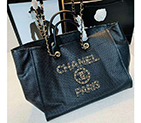 2020 chanel shopping bag A67002