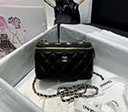 2021 Chanel vanity with chain A88830