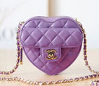 2022 chanel Heart Clutch With Chain AP2784
