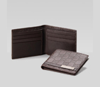 bi-fold wallet with metal bar and engraved interlo