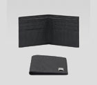 bi-fold wallet with engraved gucci script nail det