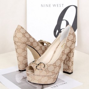 2014 Latest Gucci Sandals