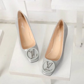 2016 Louis vitton women shoes in Patent leather Heel Height 4.5cm