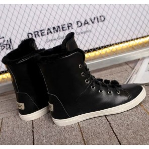 2016 UGG women Boot in Calfskin Leather