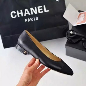 2016 chanle Flat shoes in Cowhide leather