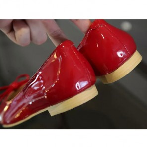 2016 chanle Flats shoes in Patent leather