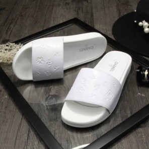 2016 chanle Slippers in Calfskin leather