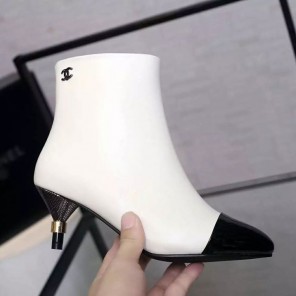 2016 chanle women Boots in Calfskin Leather