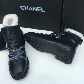 2016 chanle women Boots in Calfskin leather