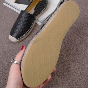 2016 gucci women shoes in Calfskin leather