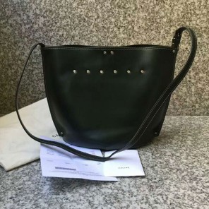 2018 CELINE SMALL STUDS BUCKET IN SATINATED NATURAL CALFSKIN