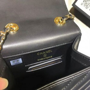 2018 Chanel Mobile phone bag with Chain
