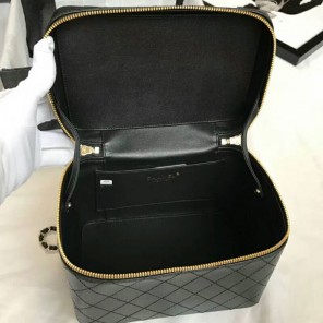 2018 Chanel Vanity Case