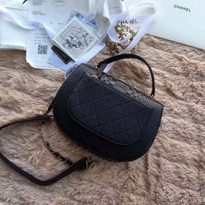 2018 Chanel messenger bag Real Python leather