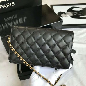 2018 Chanel wallet on chain