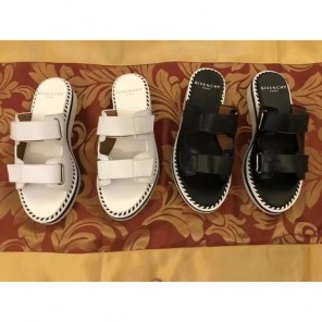 2018 Givenchy women Sandal in Calfskin leather