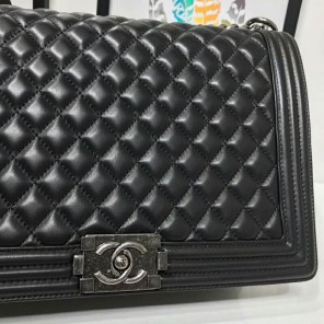2018 Le Boy Chanel Flap Shoulder Bag