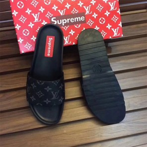 2018 Louis Vuitton men Slippers