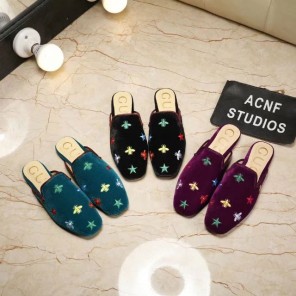 2018 gucci women Slippers in rivet