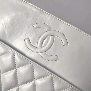2019 Chanel hobo handbag