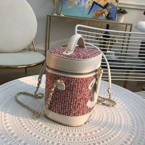 2019 Chanel vanity case