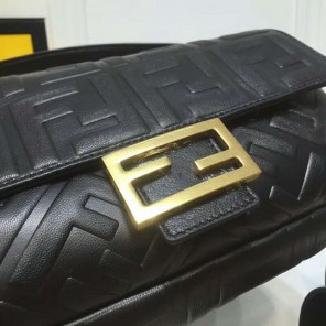 2019 Fendi Baguette