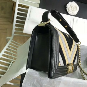 2019 Le Boy Chanel Flap Shoulder Bag