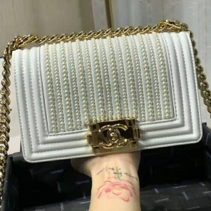 2019 Le Boy Chanel Flap Shoulder Bag