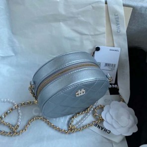 2020 Chanel clutch with chain