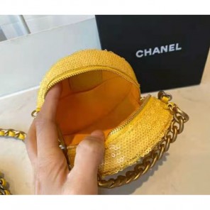 2021 Chanel 19 clutch with chain