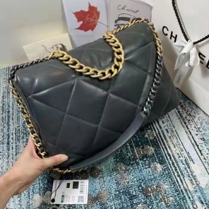 2021 Chanel 19 flap bag