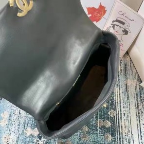 2021 Chanel 19 flap bag