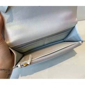 2021 Chanel 19 wallet on chain