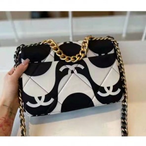 2021 chanel 19 flap bag