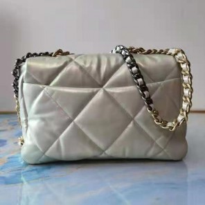 2021 chanel 19 flap bag