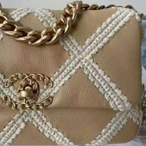 2021 chanel 19 flap bag