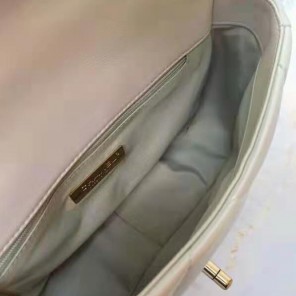 2021 chanel 19 flap bag