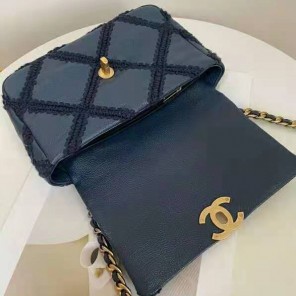 2021 chanel 19 flap bag
