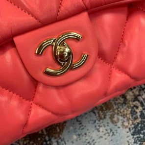 2021 chanel large flap bag